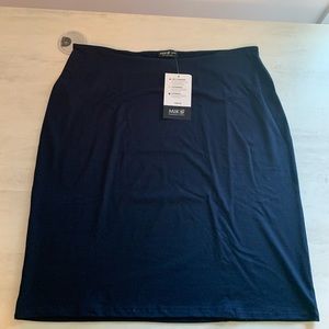 COMFORTABLE Pencil Skirt!